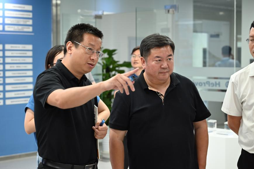 調研光電產業(yè)前沿企業(yè)，共鑒紅外科技新篇章